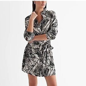 EXPRESS Portofino Black and White Button Satin Look Shirt Dress-Size M